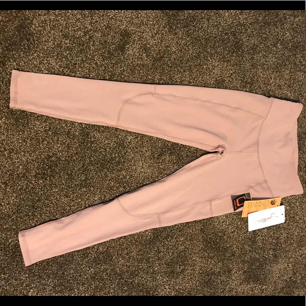 Mauve colored leggings